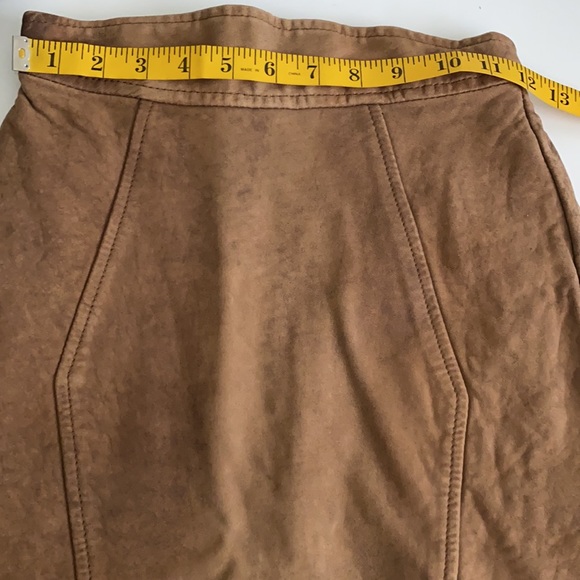 Harley Davidson Tan Suede Leather Pencil Skirt - Picture 10 of 11